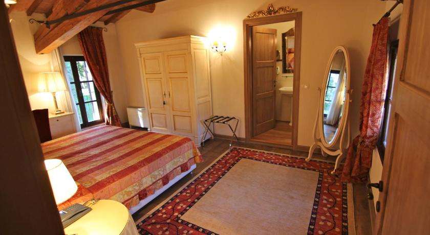 Image of Classic Double Room 8