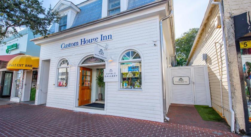 基韋斯特 Birds of a Feather at Custom House Inn 2星级 住宿 餐厅