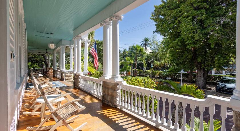키웨스트 (FL) Classic King- Curry Mansion with Heated Pool! 숙소 외관