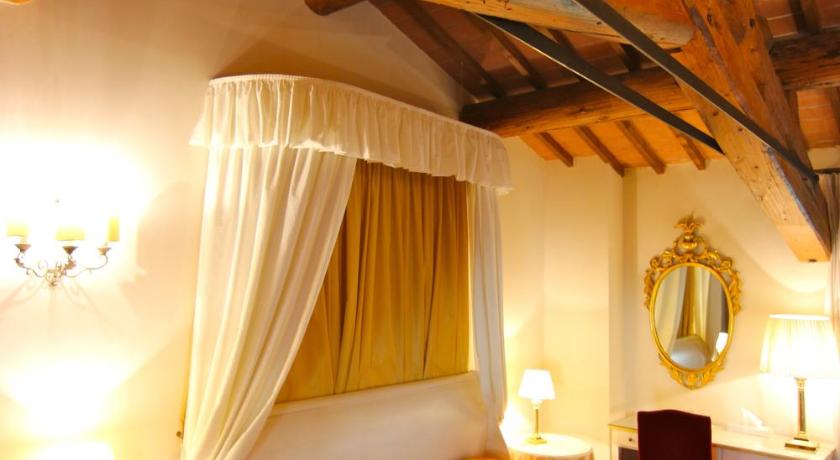 Image of Classic Double Room 4