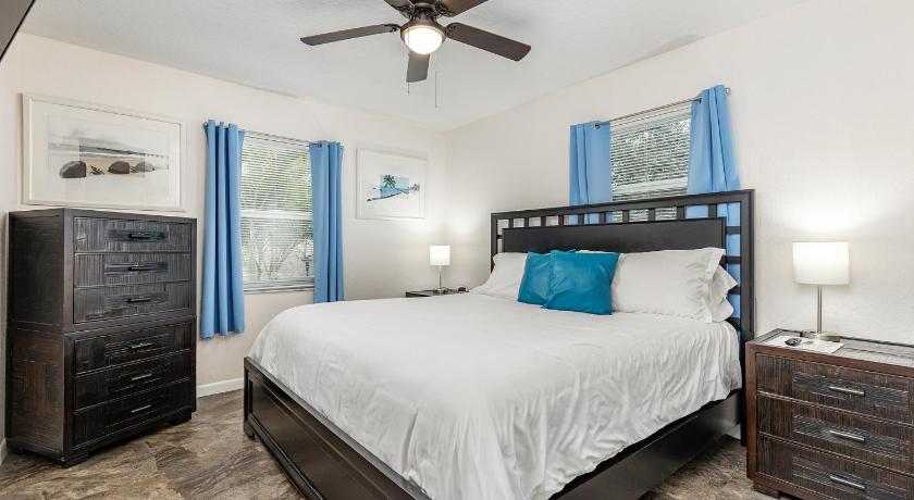 ターポン・スプリングス (FL) Luxurious 2 bedroom near Innisbrook Golf Resort! 3つ星 宿泊施設 スイート