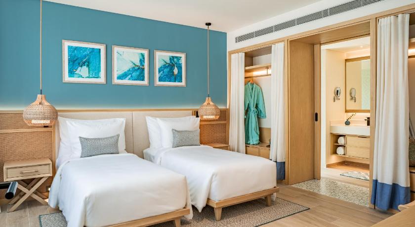 Image of Four-bedroom Beachfront Pool Villa - Ocean Club Access 16