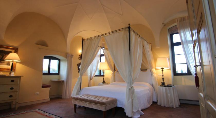 Image of Suite with Pool View 1