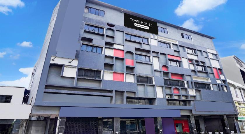Super Townhouse Nagpur Railway Station formerly Orient Avenue – Nagpur, OH