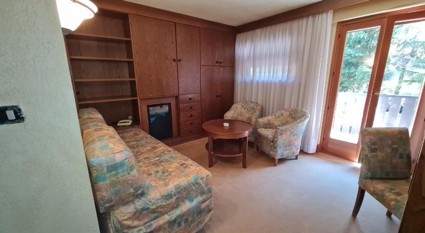 库尔马约尔 Hotel Pavillon 4星级 酒店 外观