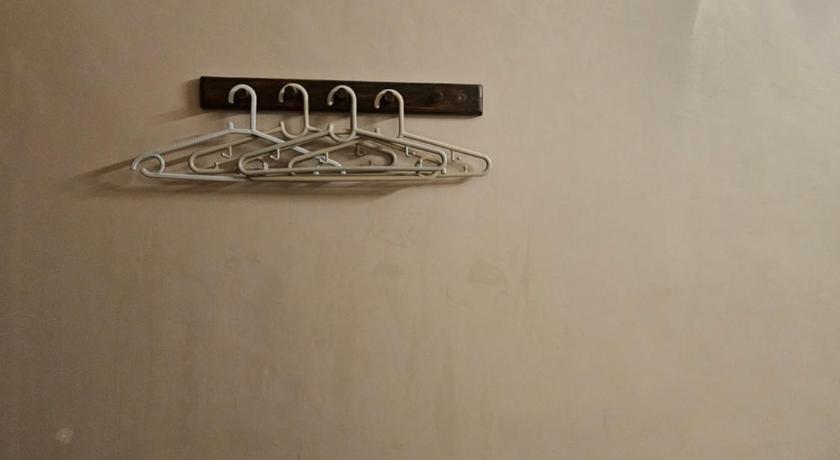 Image of Twin Room with Bathroom 9