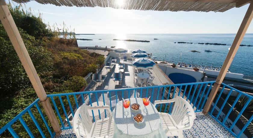 Residence Hotel La Rotonda Sul Mare photo