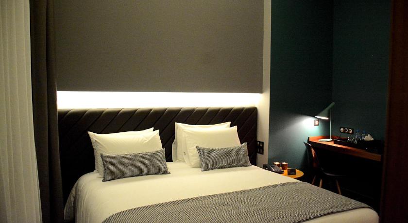 Image of Superior Room 5