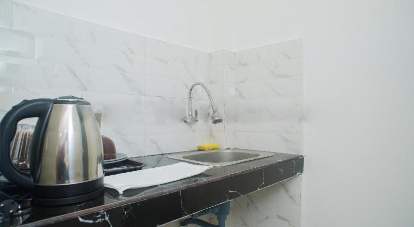 Fun Living Guest House Near Kuta Canggu & Seminyak - image 3