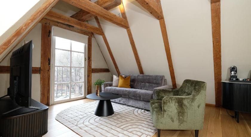 Image of Suite with Spa Bath 4