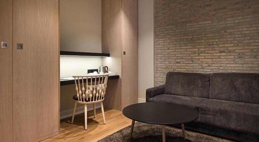 Image of Superior Double Room with Terrace and JacuzziÂ® 10