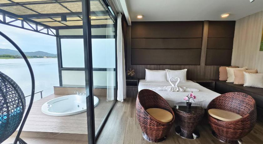 Kanchanaburi Blueskyraft Resort 3-Star Hotel room