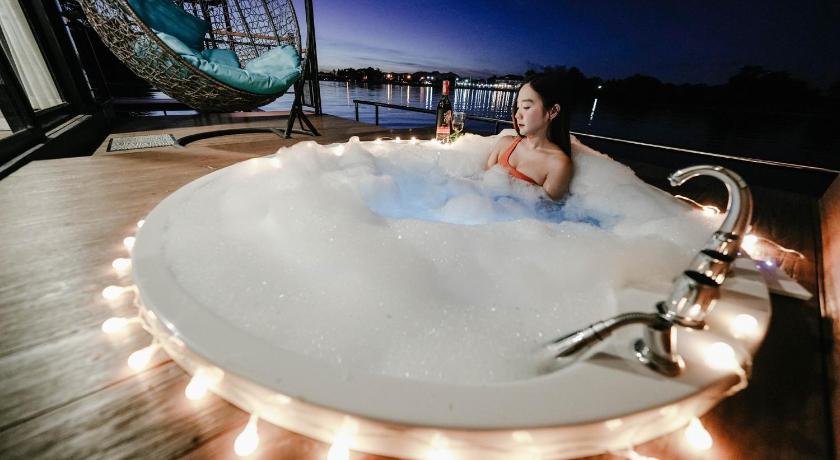 Kanchanaburi Blueskyraft Resort 3-Star Hotel exterior