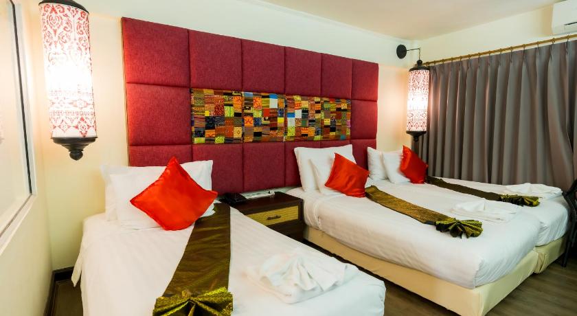 Image of Executive Deluxe Triple Room 0