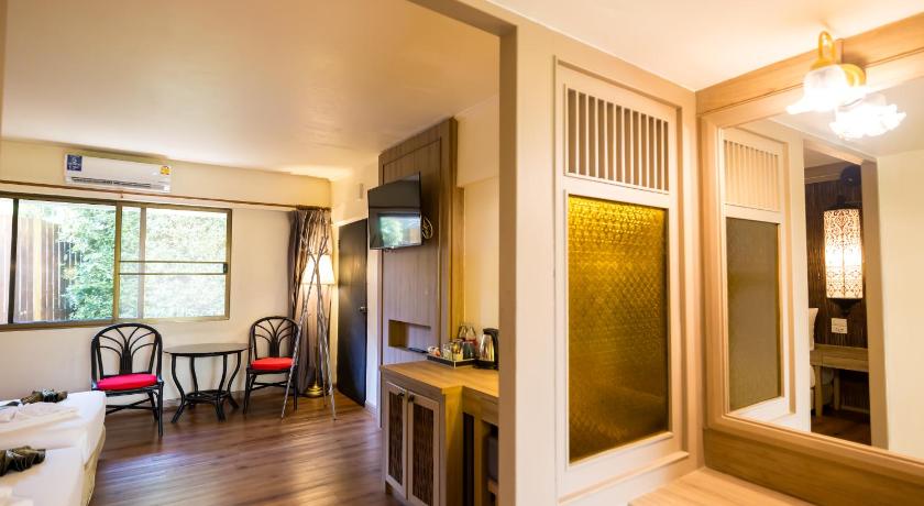 Image of Connecting Rooms for 4 People 8