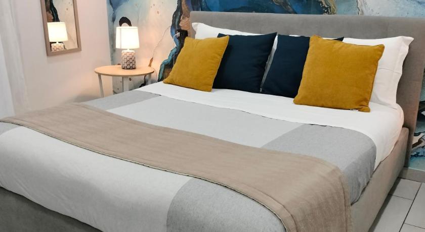 Image of Double Room with Private Bathroom 7