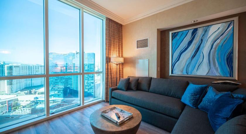 Las Vegas High Floor Strip View Suite& No Resort Fee& Free Valet 4-Star Accommodation lobby