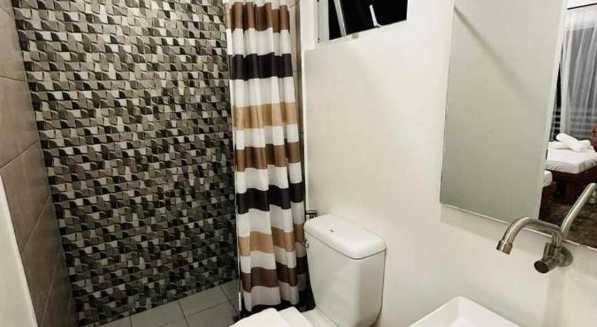 Cebu Mandala Beach Cebu by Hiverooms 3-Star Hotel restaurant