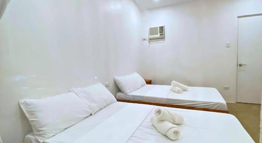 Cebu Mandala Beach Cebu by Hiverooms 3-Star Hotel lobby