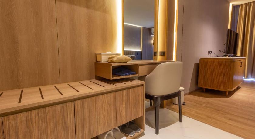 Image of Deluxe Double Room 5