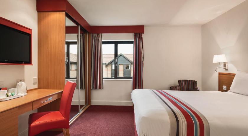 Ramada by Wyndham Cambridge