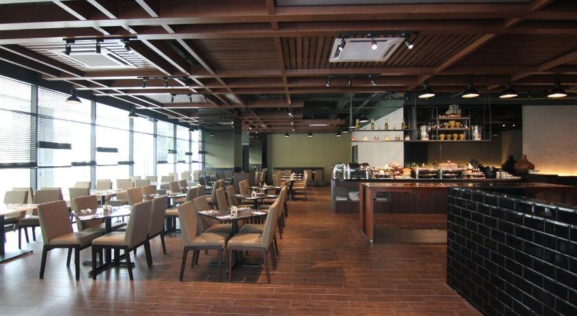 莎阿南 Townhouse 591 by Salaam Suites 3星级 酒店 餐厅