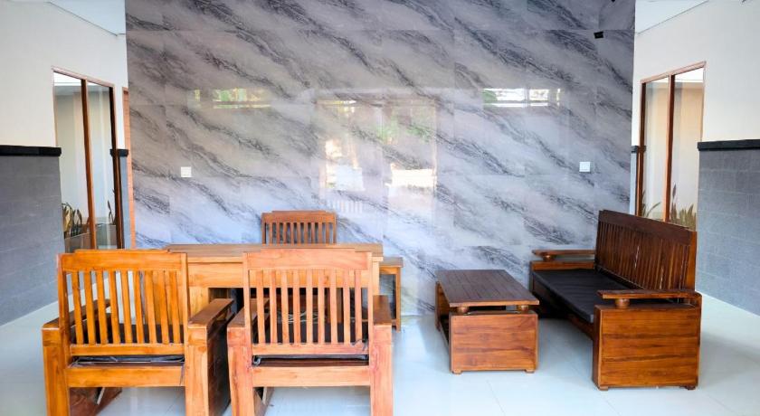 발리 Deva Guest House - Kerobokan 호텔 로비