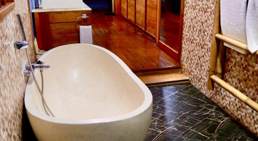 Seahouse Bali Indah Beach Inn - image 42