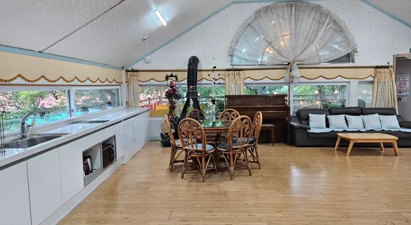 가평 가평 꽃무지 펜션 (Gapyeong Flower Muji Pension) 3성급 게스트하우스 객실