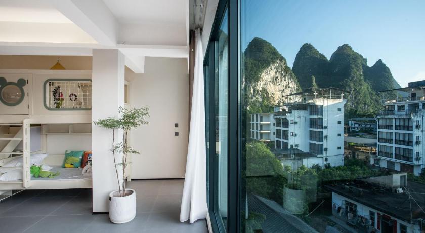 양숴 / 양삭 Yangshuo Miss Deng Colorful House 게스트하우스 외관