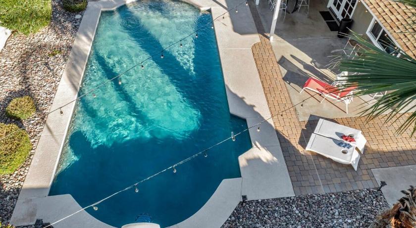 피닉스 (AZ) Poinsettia 2성급 숙소 외관