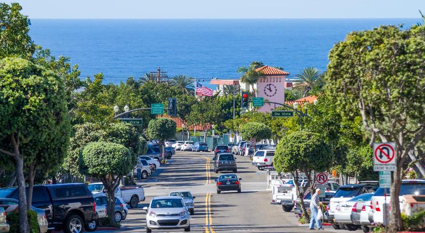 샌 클레멘테 (CA) West Coast Surf and Stay 숙소 레스토랑
