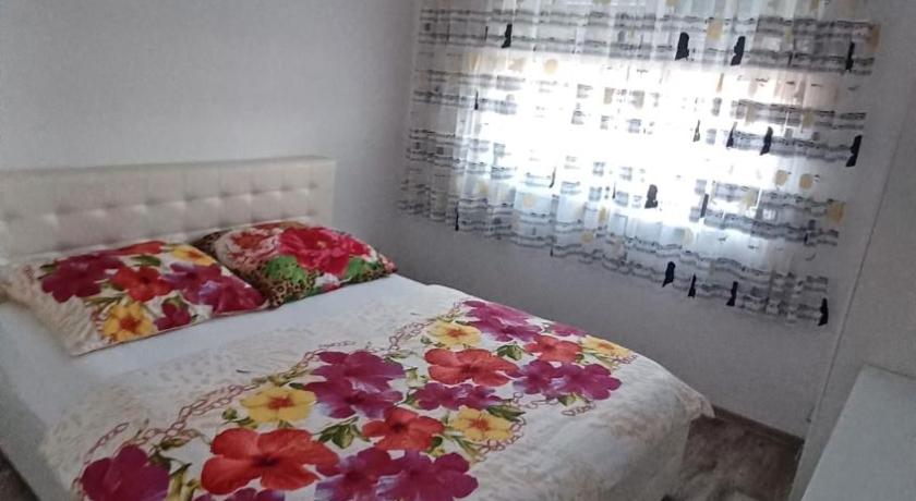 Steffi Apartment