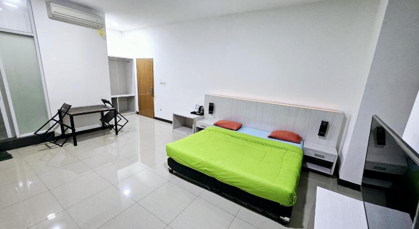 New Tiga Intan Hotel – Bandung, KY