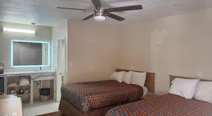 ブローリー (CA) Townhouse Inn and Suites 3つ星 宿泊施設 眺望