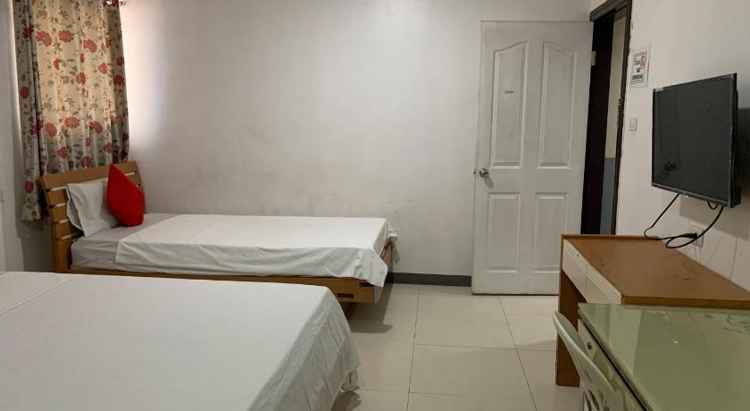 Image of Family Room 4