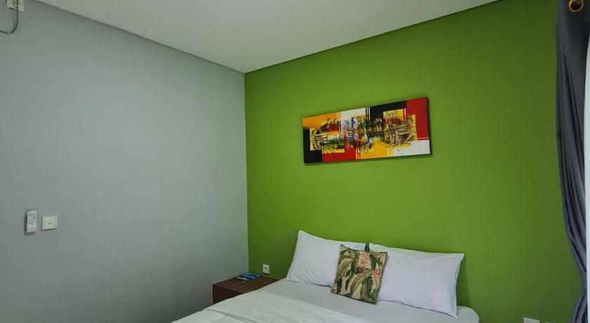 Image of Standard Queen Room 2