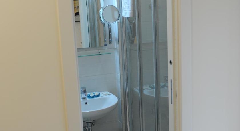 Image of Double or Twin Room with Balcony 12