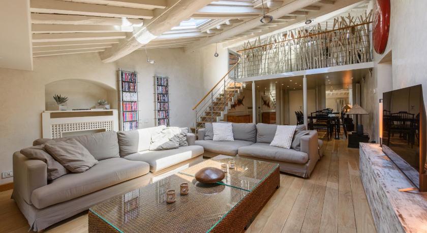 GOLDEN LUXE - Botero Loft Design Penthouse