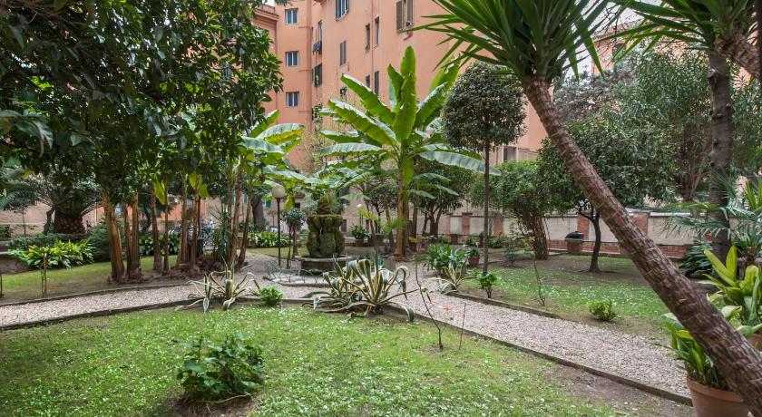 Rome Vatican White Domus 3-Star Single Room room