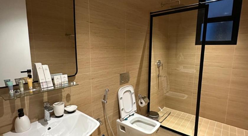 ダンマーム Three bedrooms compound - شقة انيقة ثلاث غرف كمباوند 3つ星 シングルルーム レストラン