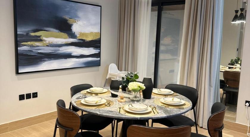 ダンマーム Three bedrooms compound - شقة انيقة ثلاث غرف كمباوند 3つ星 シングルルーム レストラン