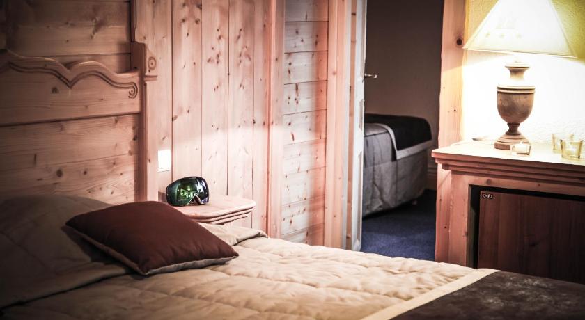 Image of Family Suite (4 Adults) 5