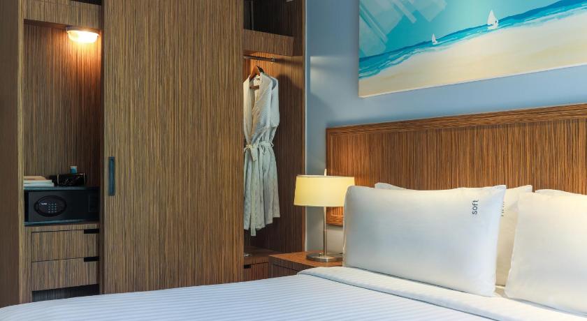 Image of 1 King Suite 8