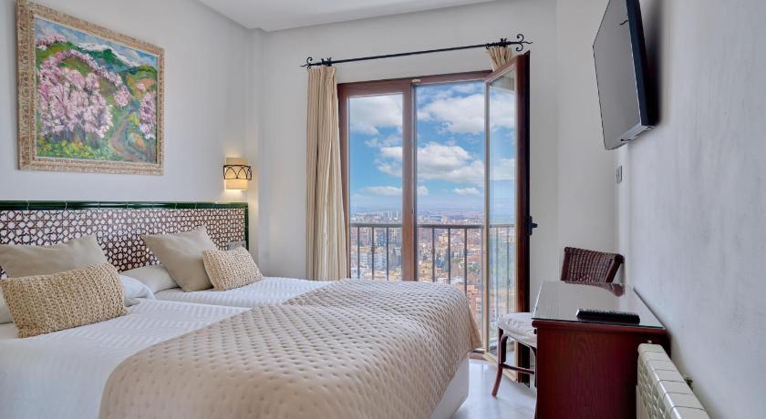 Image of Superior Double Room with City View 1