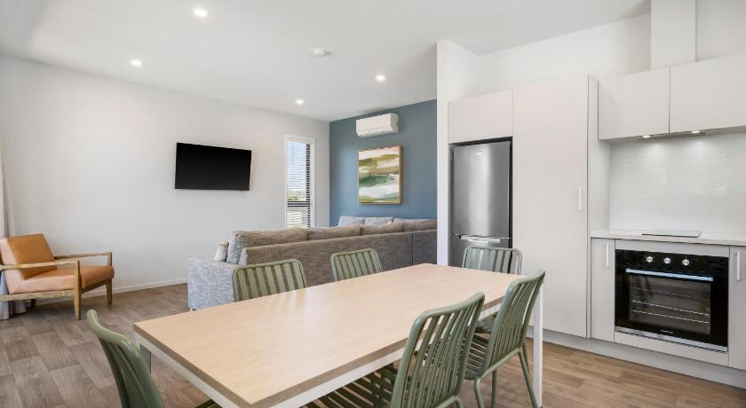 Image of Three-Bedroom House 1