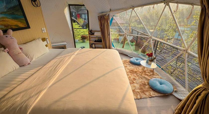 Image of Tent 1