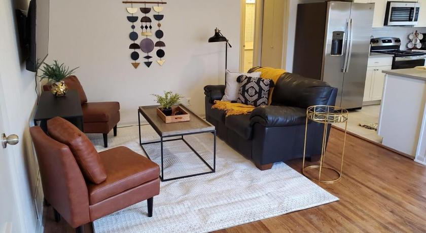 ウィチタ South Side Chic 3Br 1Ba 10mn to McConnell Spirit 3つ星 宿泊施設 レストラン