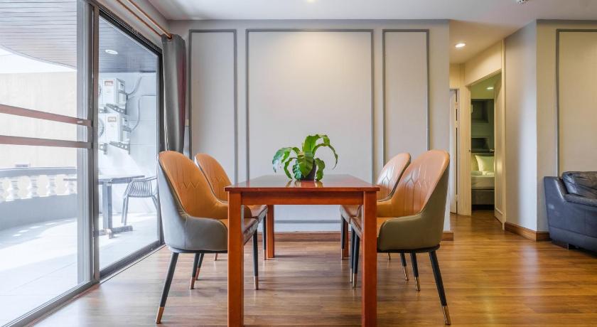 Image of Executive Suite 9