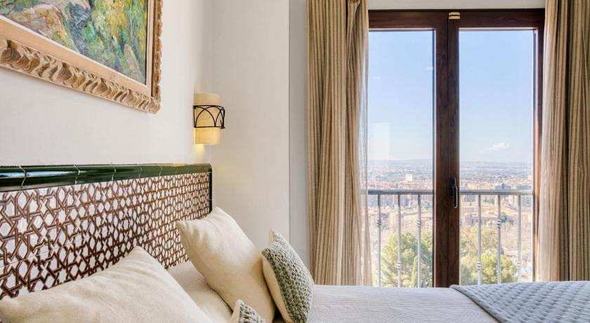 Image of Superior Double Room with City View 8